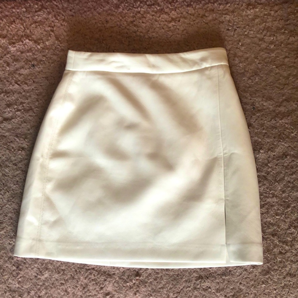 Wildfed Patio Mini Skirt, Size 00, Aritzia